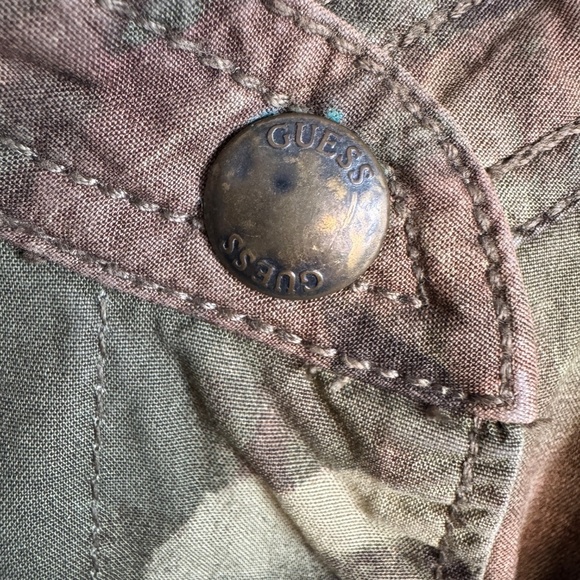 GUESS Women's Long Sleeve Army Floral Camo Lightweight Jacket Green X-Small - Picture 3 of 14
